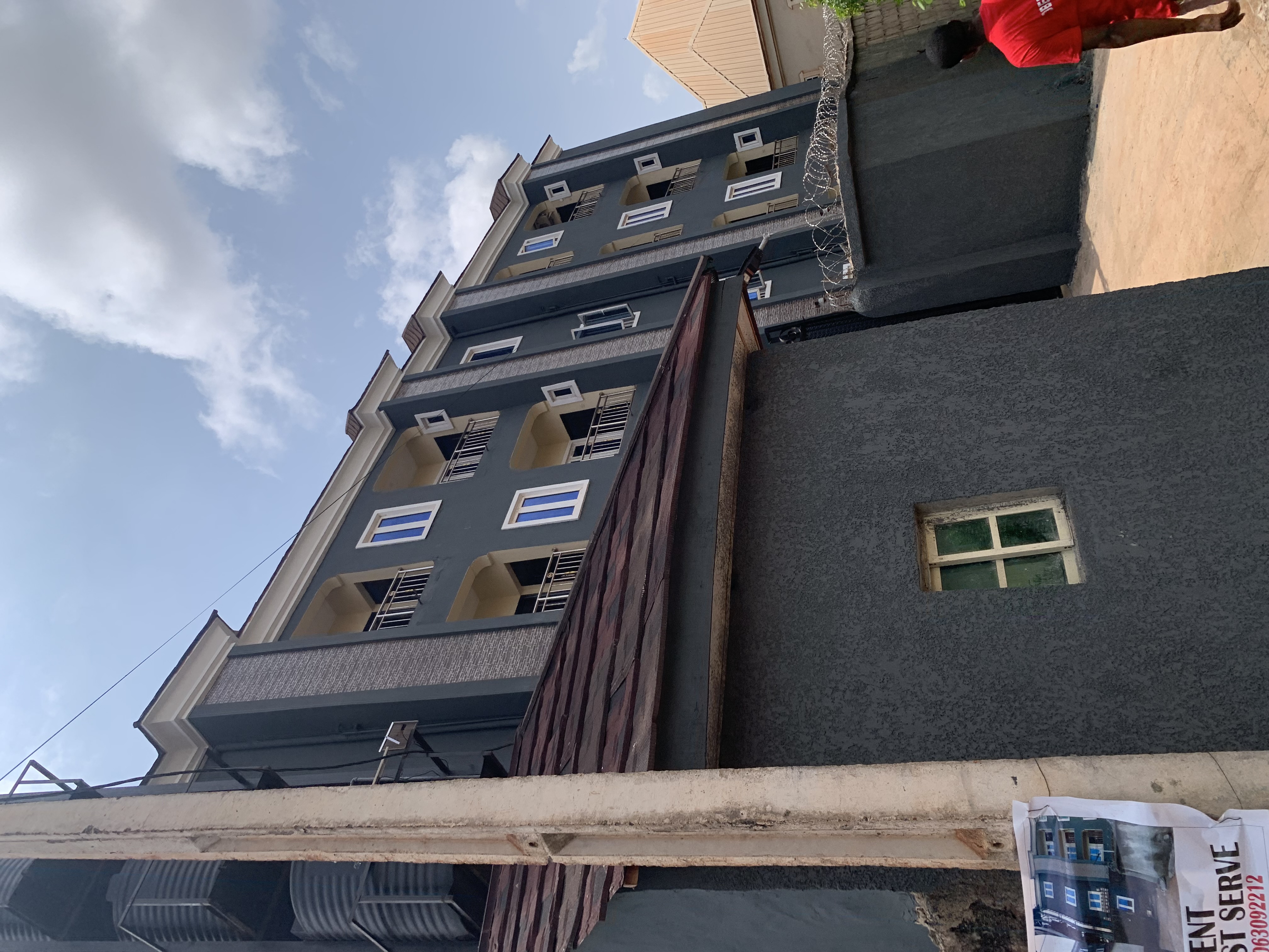 Modern 1-Bedroom Apartment in Lomalinda Extension, Maryland, Enugu